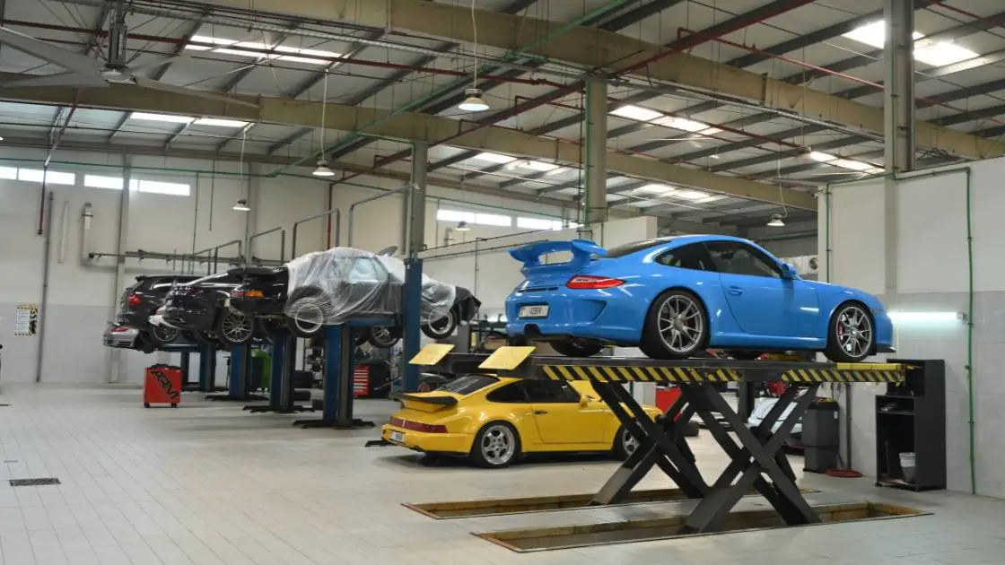 Should I Service My Porsche at the Dealership in Sharjah